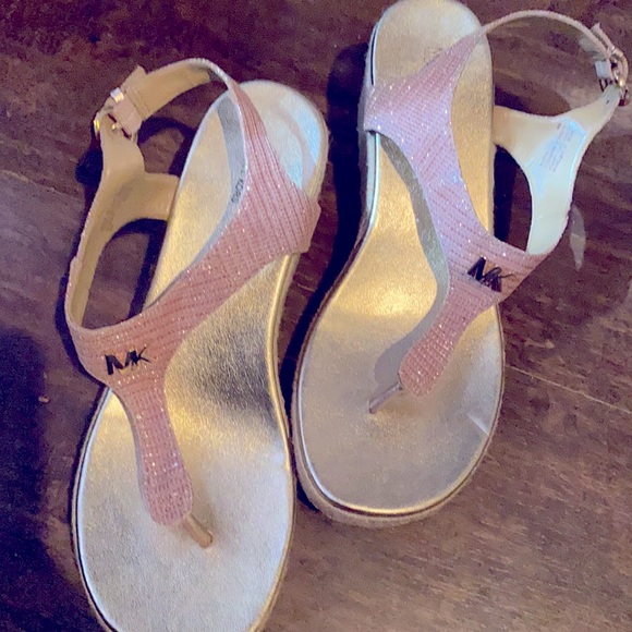 Roes gold brand new - Picture 1 of 1